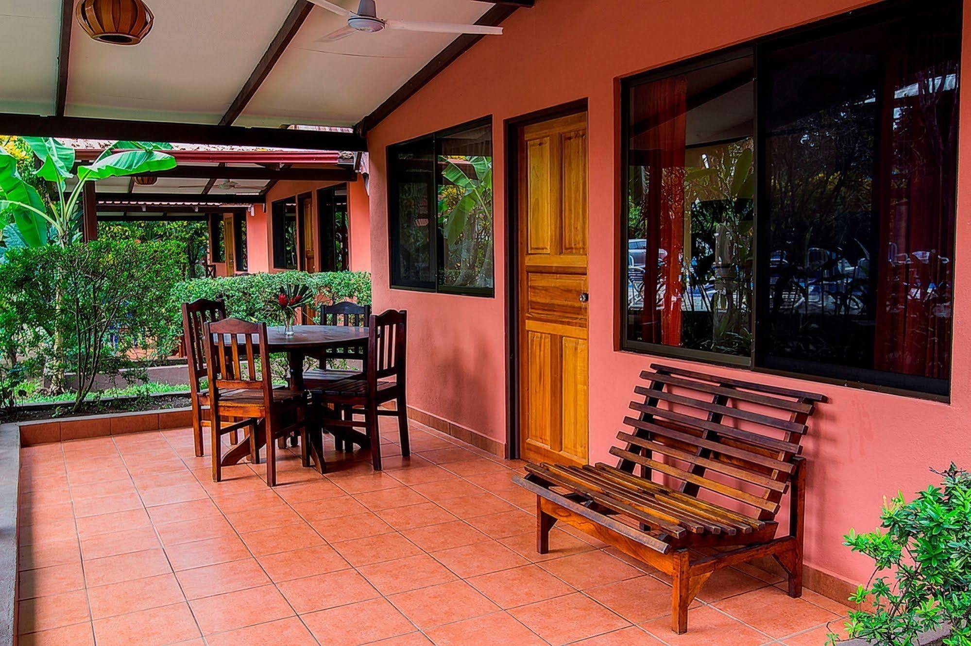 Hotel Los Ranchos Хако Экстерьер фото